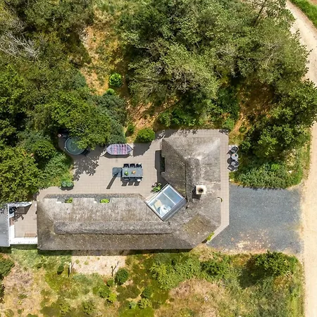 Pihla - 1-1km From The Sea By Interhome
